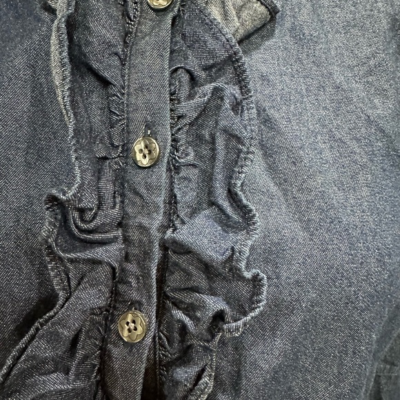 Draper James Blue Denim Ruffle Blouse size 6 - Picture 3 of 4